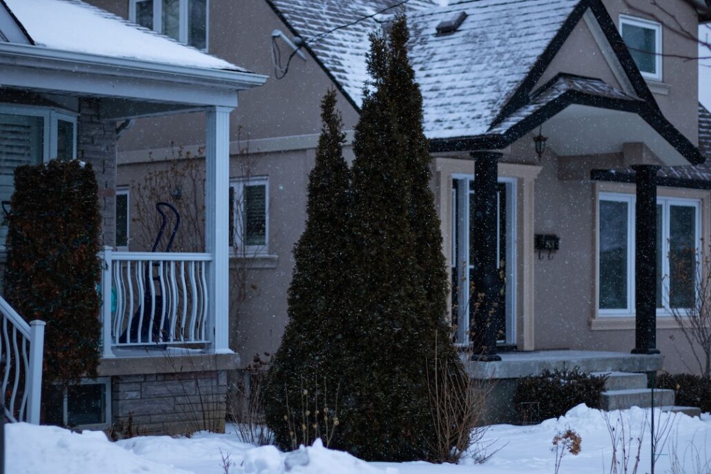 pexels-aj4xo-30731303 1 | Home Alarms Canada Doorbell camera laws are intended to protect your neighbour's privacy as well as yours